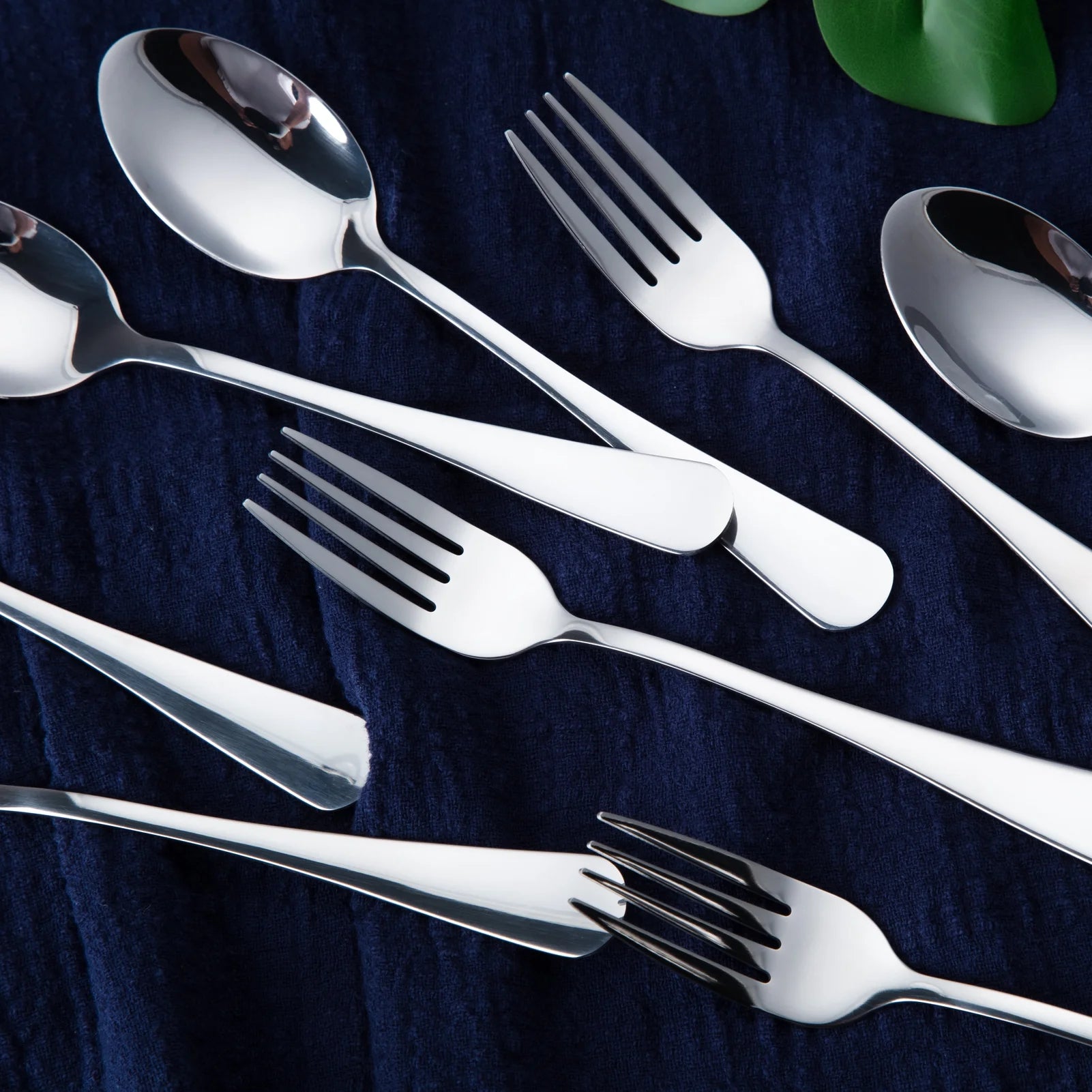 Dinner Forks and Spoons Set, 12 Pcs Stainless Steel Spoons and Forks for Home Kitchen, Silver Forks Spoons